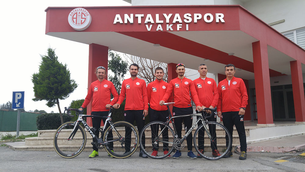Fiberli Renews Sponsorship with Antalyaspor Cycling Team.
