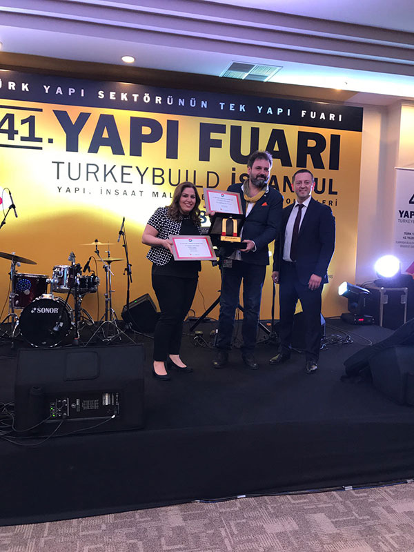 Fiberli stand design at 41. YAPI-TURKEYBUILD was awarded with The Golden Magnet Best Stand Design Award!